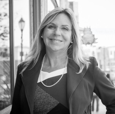 Julie | Tax Consultant and Owner of Phoenix Tax Consultants | Phoenixville, PA